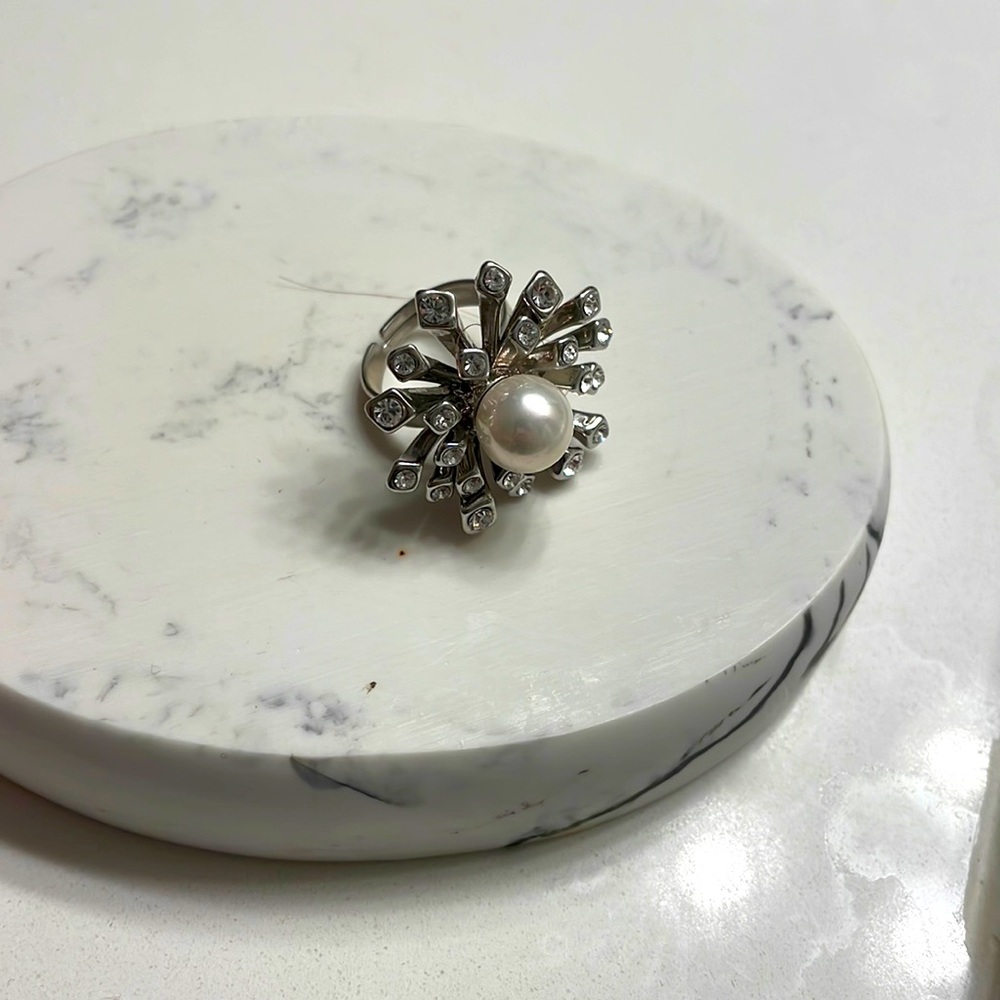 Snowflake ring